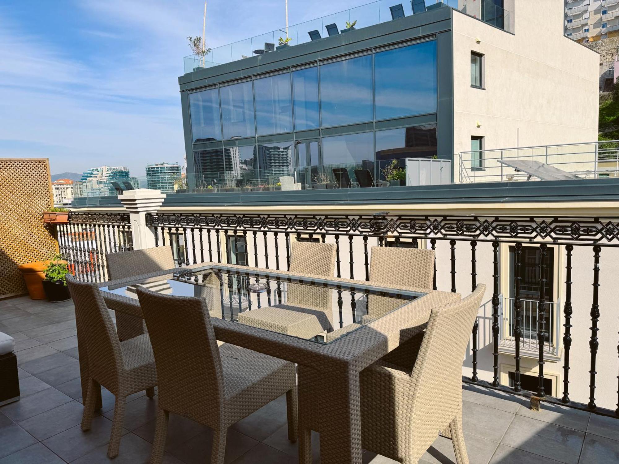 Luxurious Penthouse Studio With Private Terrace - Grand Central House Gibraltar Exterior photo