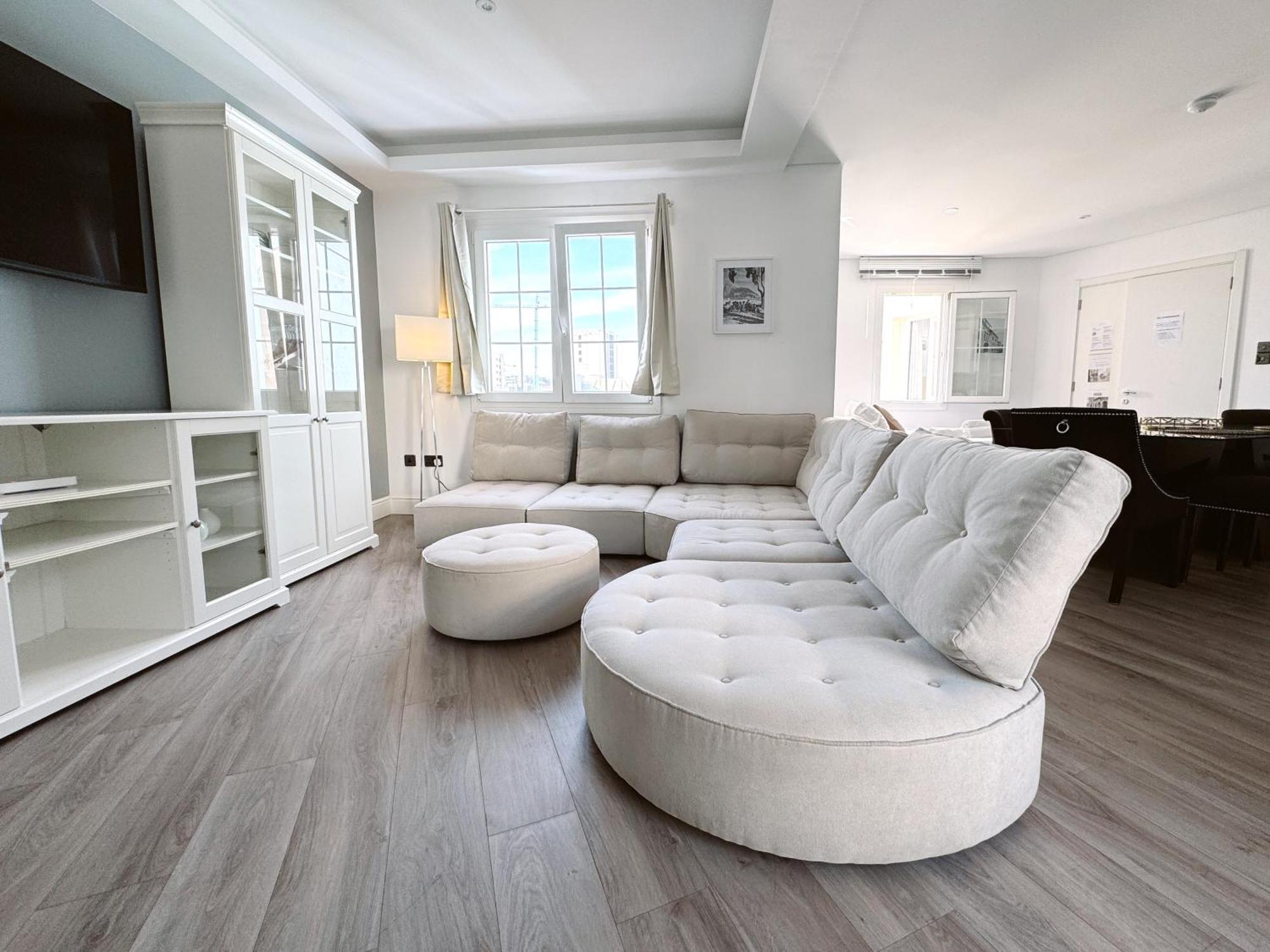 Luxurious Penthouse Studio With Private Terrace - Grand Central House Gibraltar Exterior photo